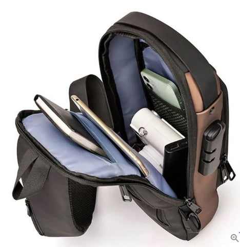 Image of Morral Antirrobo Impermeable con USB y Clave